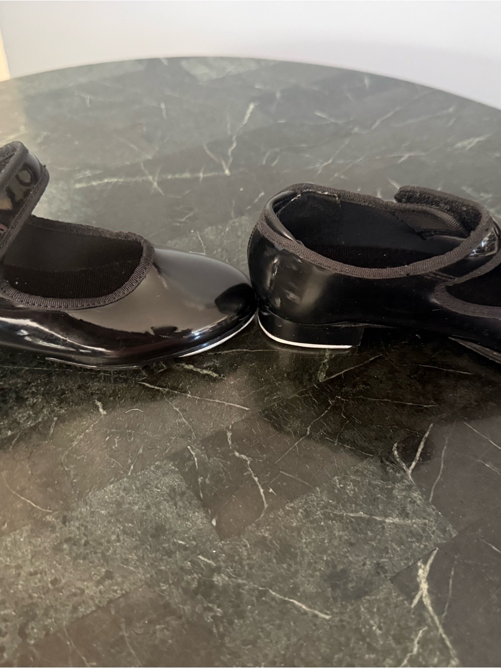 Theatricals girls Black Patent Mary Jane
Strap Tap Dance Shoes 9 1/2